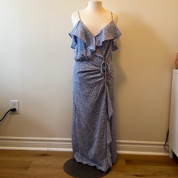 Blue floral maxi dress. - Picture 1 of 4